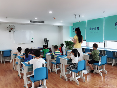 蒙格教育咨詢 點(diǎn)亮學(xué)習(xí)之路，成就未來(lái)可能